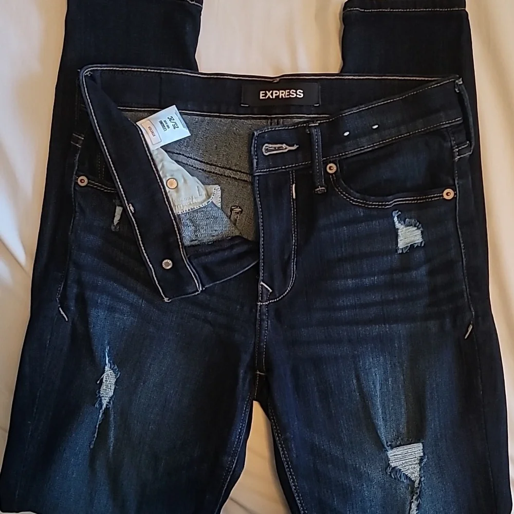 Express Mid Rise Legging - Picture 3 of 3